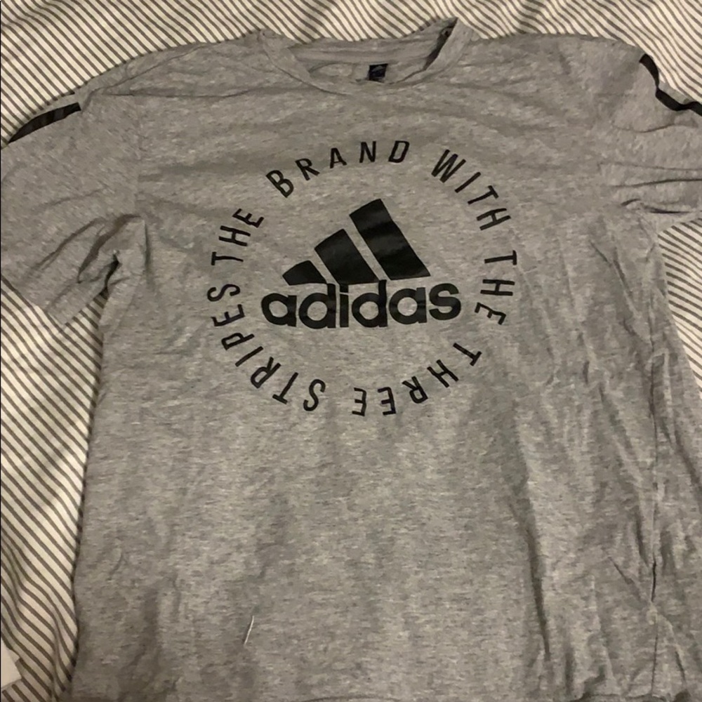 Adidas t shirt
